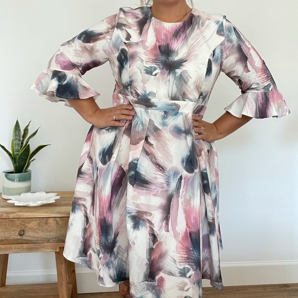Floral Printed Dress with Fluted Sleeve - Picture 3 of 8